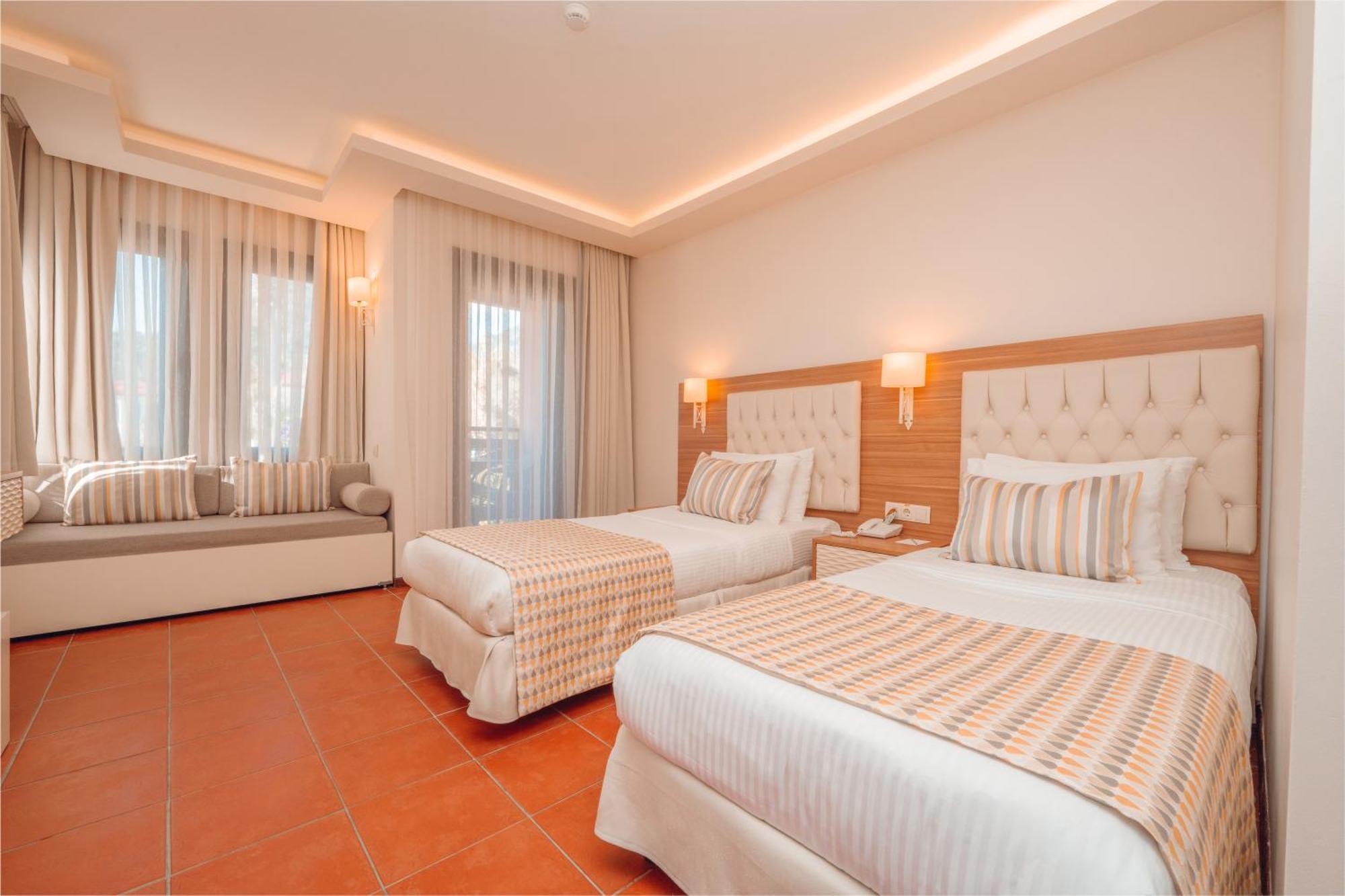 Sundia By Liberty Suncity Oludeniz Exterior foto