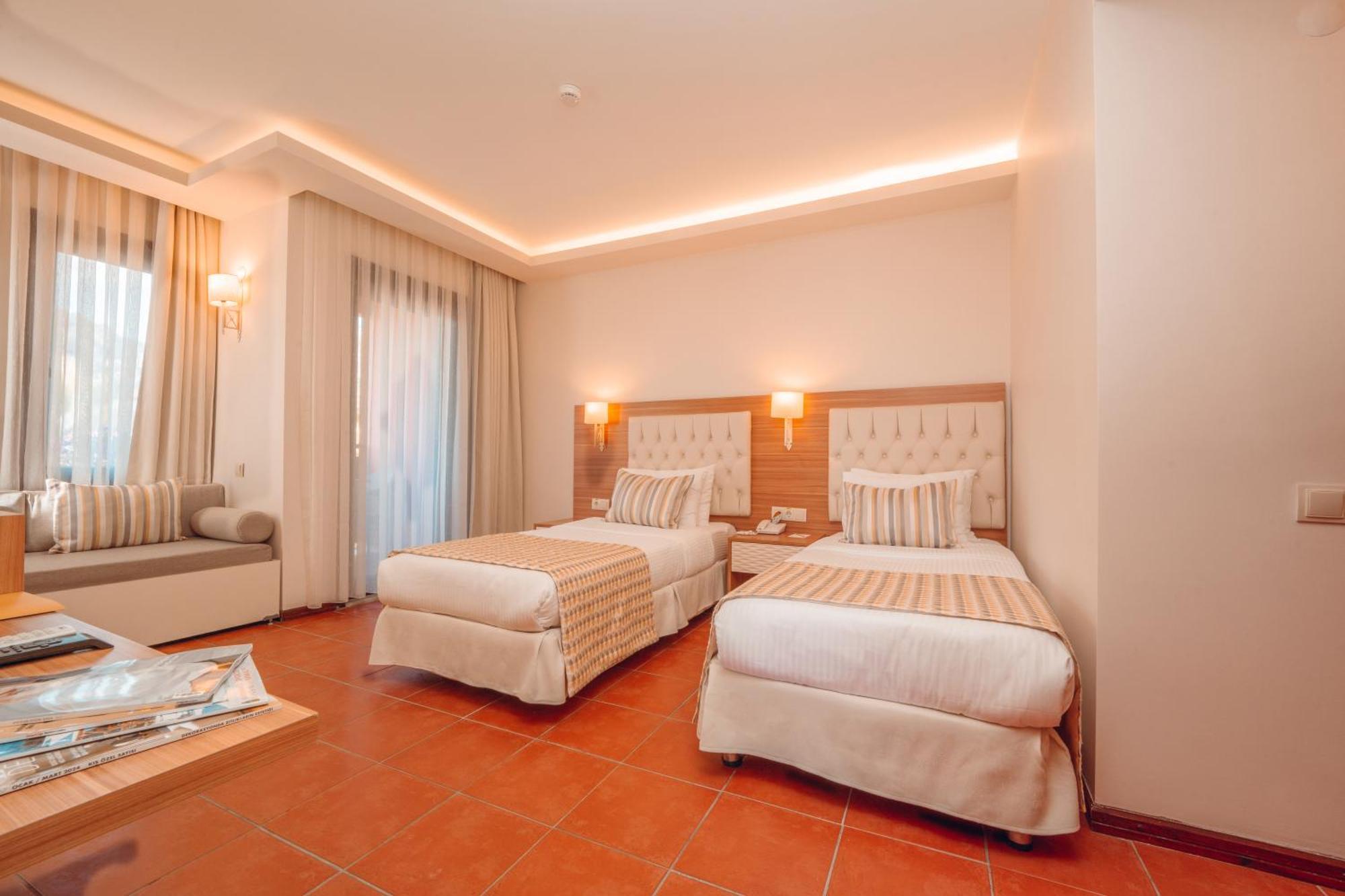 Sundia By Liberty Suncity Oludeniz Exterior foto