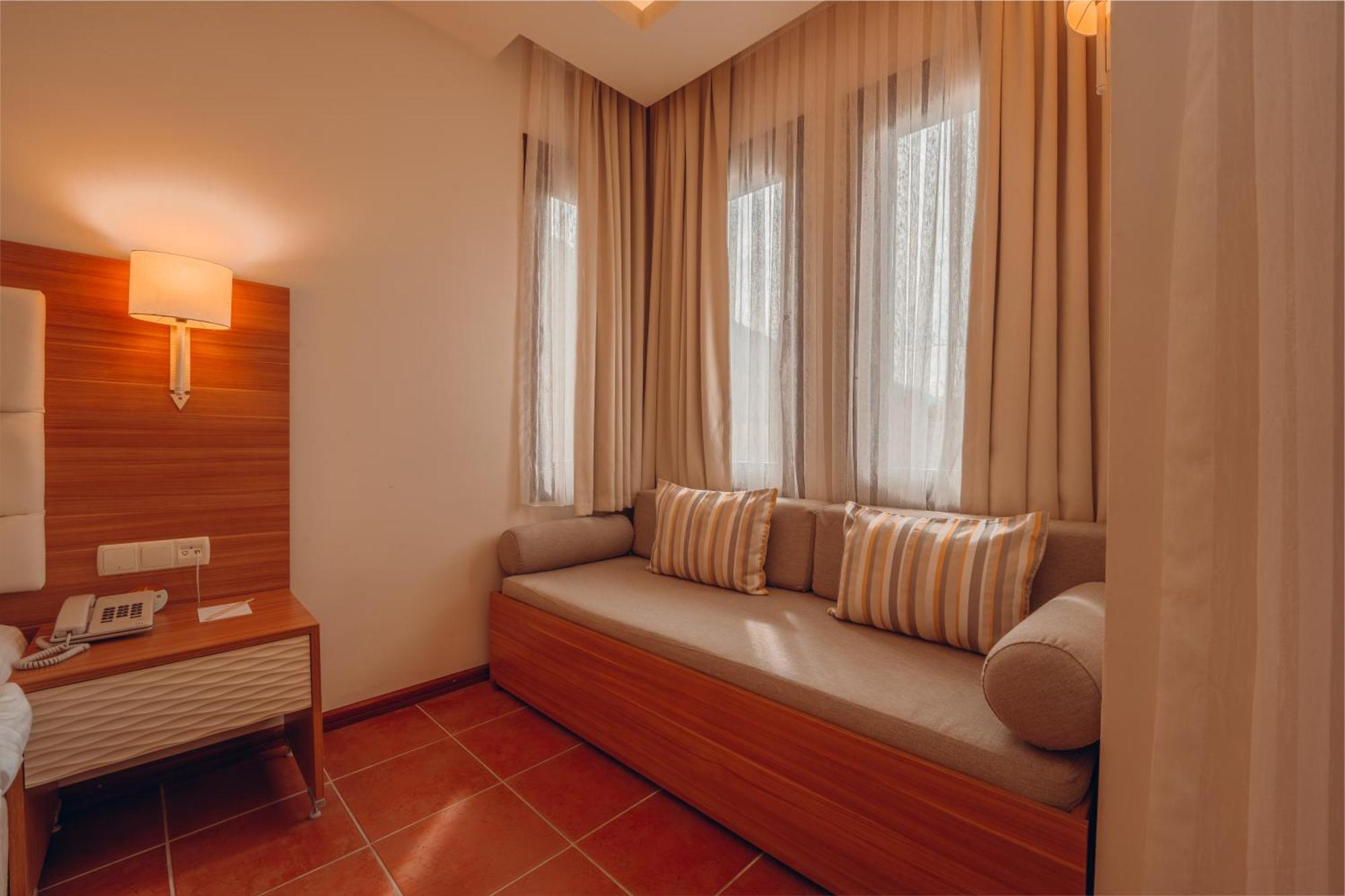 Sundia By Liberty Suncity Oludeniz Exterior foto
